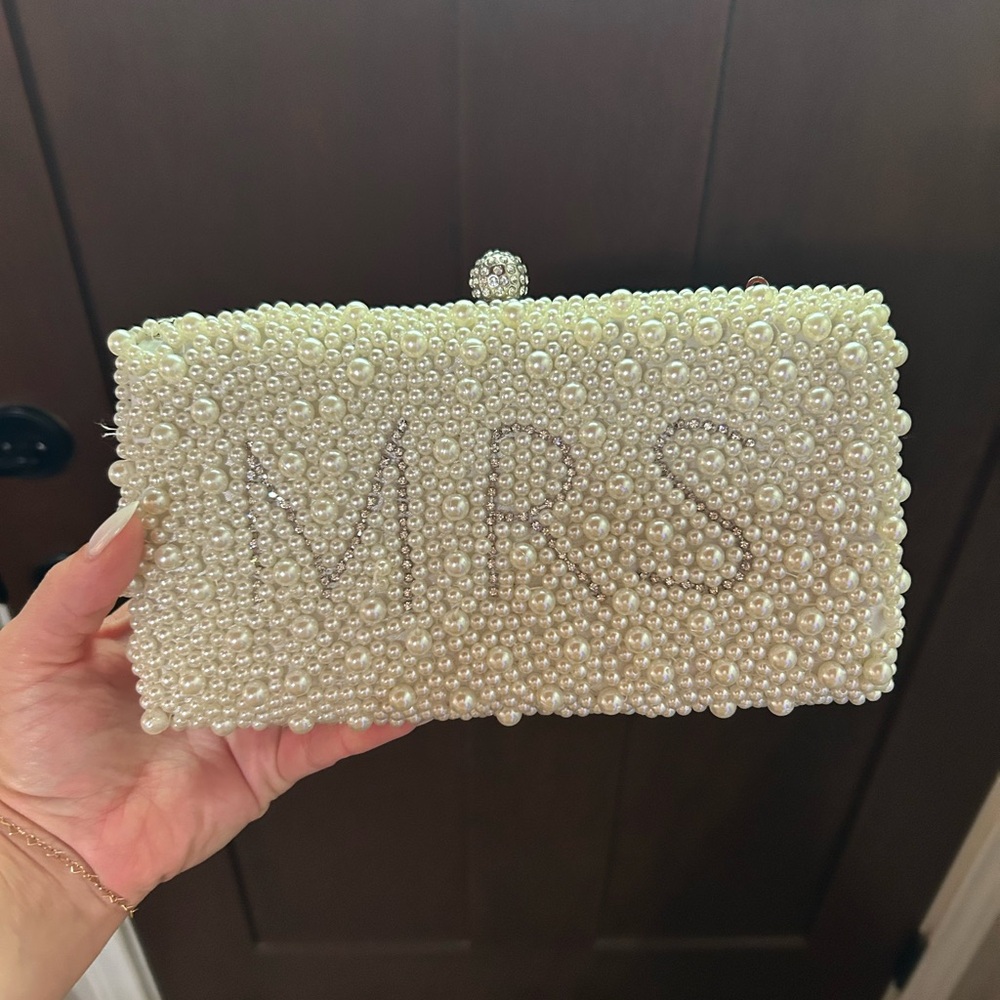Elegant Pearl-Embellished Clutch